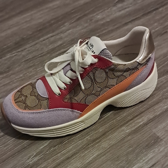 Coach Sneakers Women Size 7 New Never Worn (Nice) - Picture 4 of 16